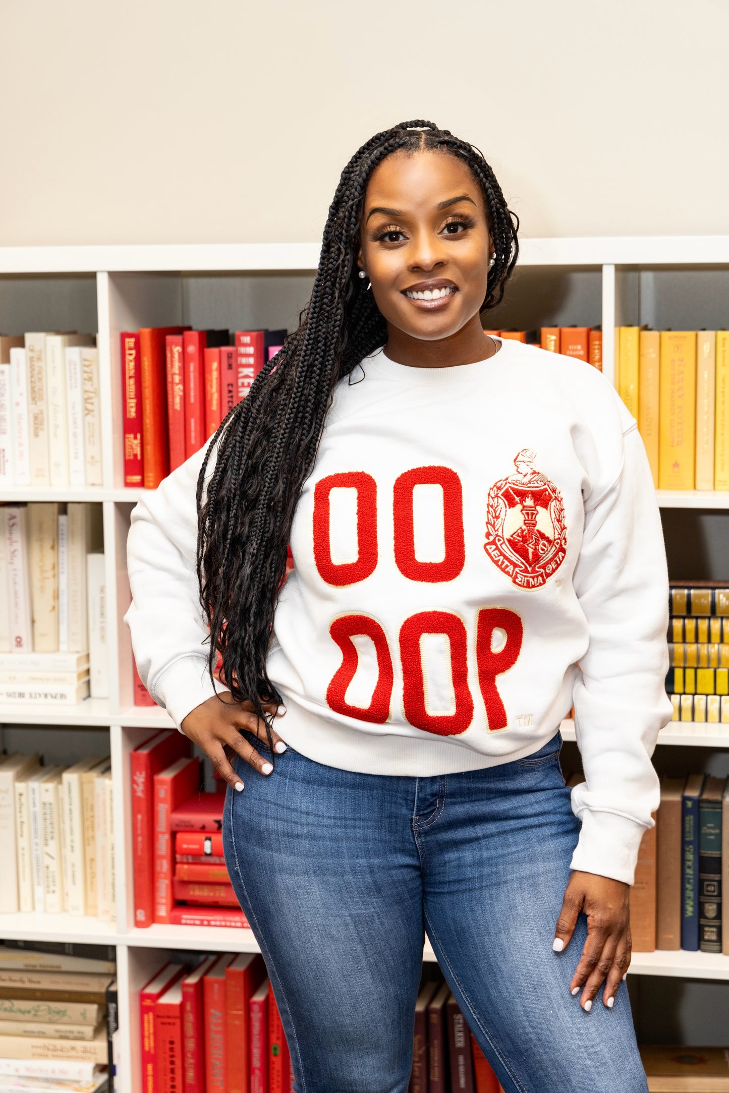 Delta Sigma Theta Sorority, Inc. OP OOP SWEATSHIRT (WHITE)