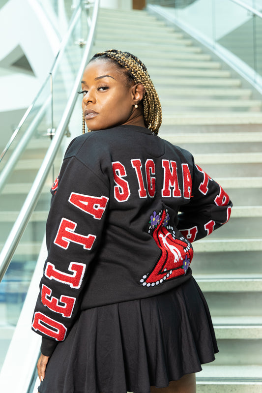 Delta Sigma Theta Sorority, Inc. CHENILLE BACK DESIGN SWEATSHIRT(black)